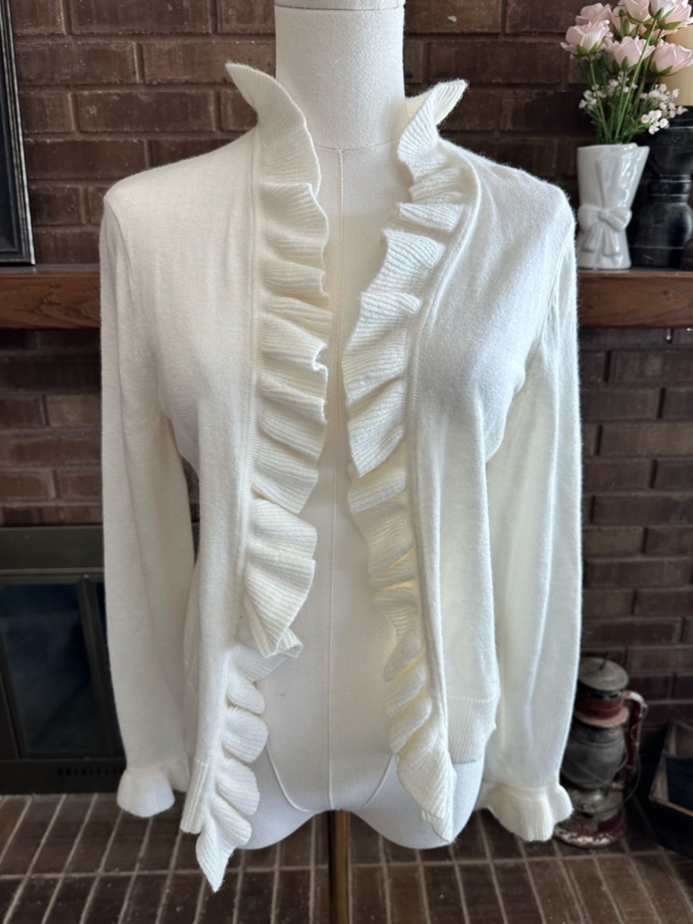 Gal Meets Glam Small Cream Ruffle Trim Open Cardigan Wool Blend Sweater S NWT